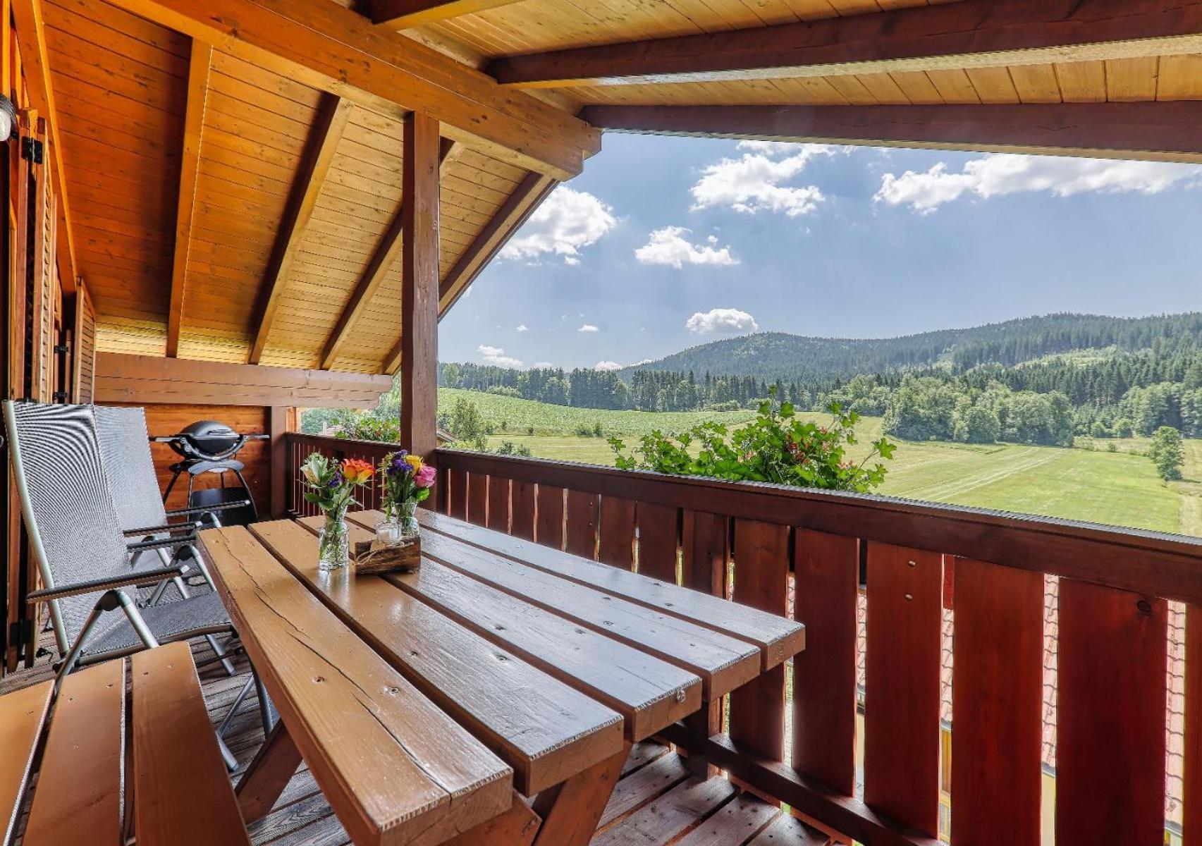 Ferienwohnungen Holzferienhaeuser Leithenwald ツヴィーゼル エクステリア 写真